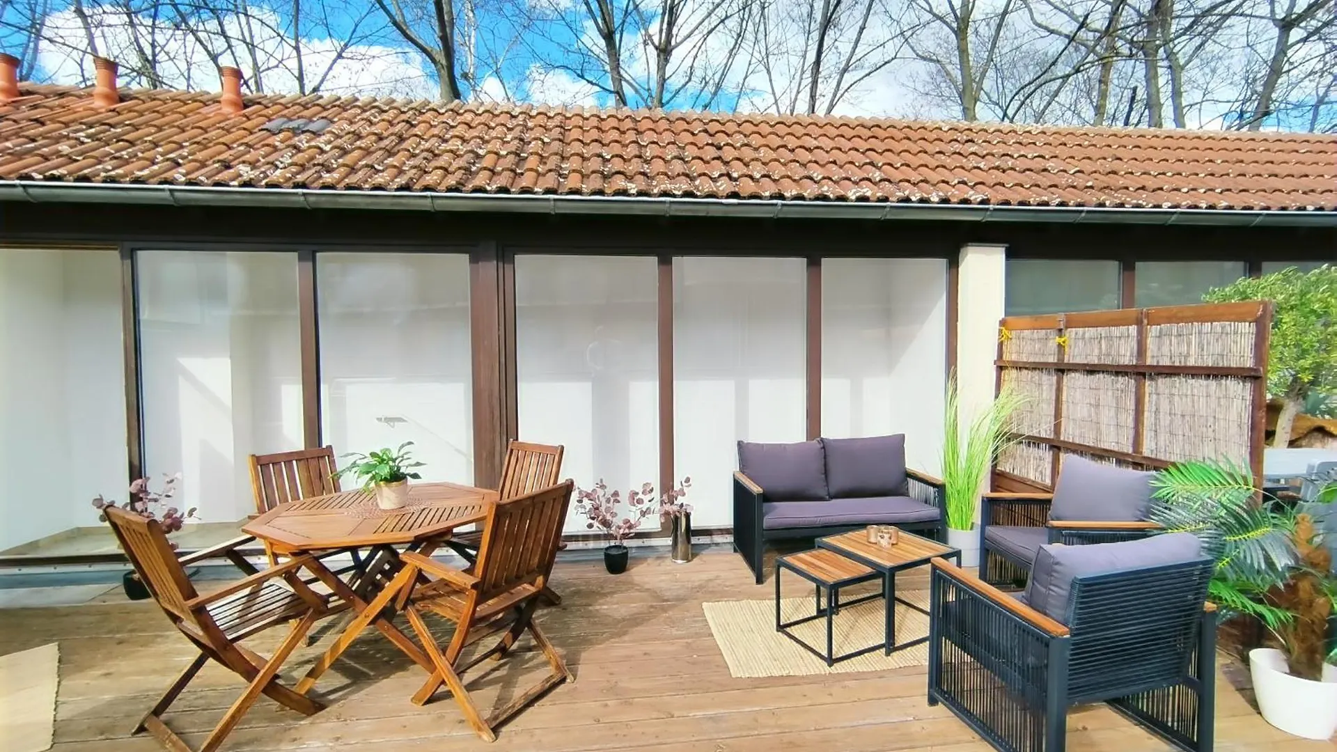 Design-Apartment Fuer Bis Zu 4 Im 1 Og, Modern, Dachterrasse, Grill, Ruhige Lage, Disney Plus, Wii, Lan Und Wlan نورنبيرغ ألمانيا