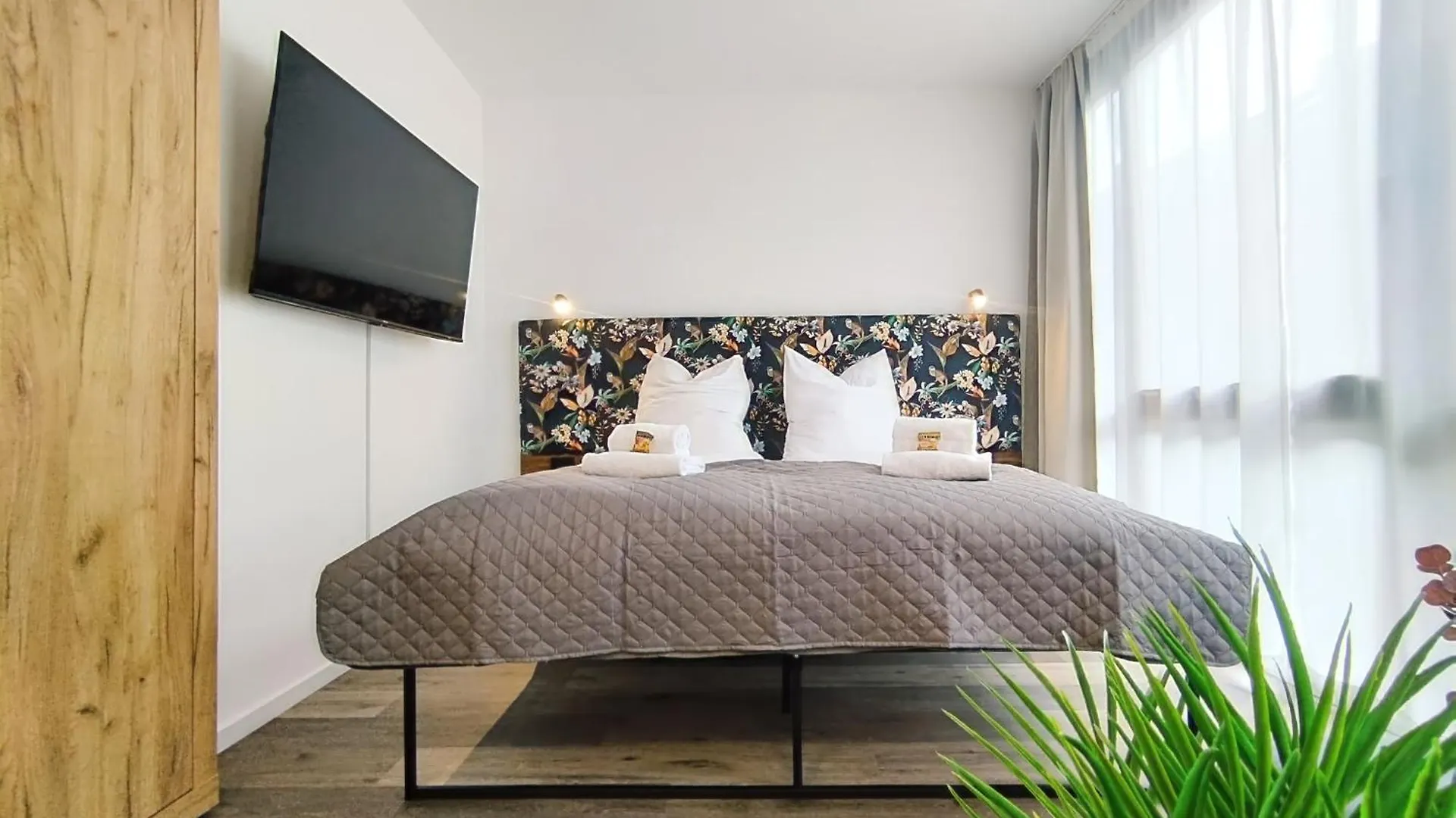 شقة Design-Apartment Fuer Bis Zu 4 Im 1 Og, Modern, Dachterrasse, Grill, Ruhige Lage, Disney Plus, Wii, Lan Und Wlan نورنبيرغ
